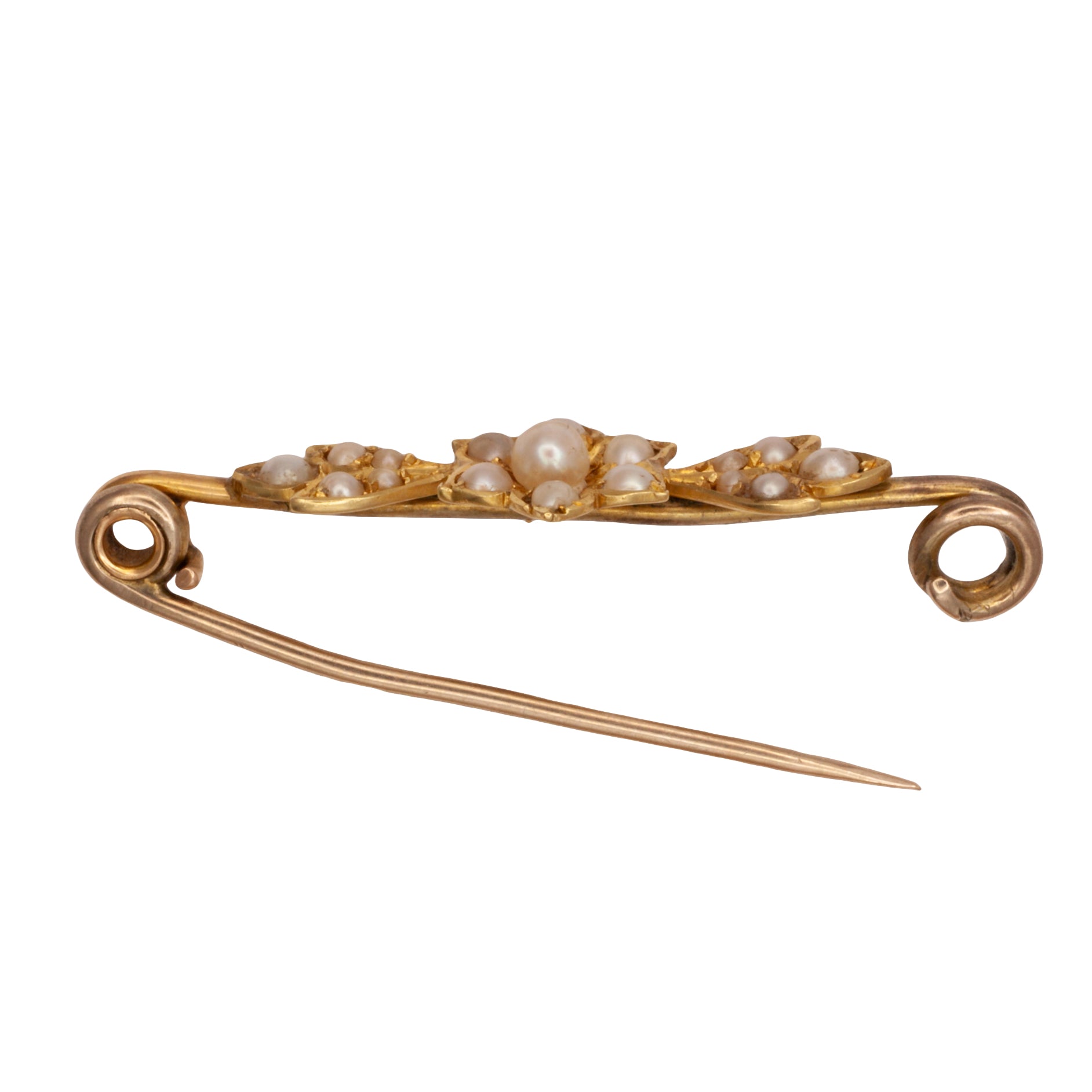 An Art Nouveau 15ct gold seed pearl brooch
