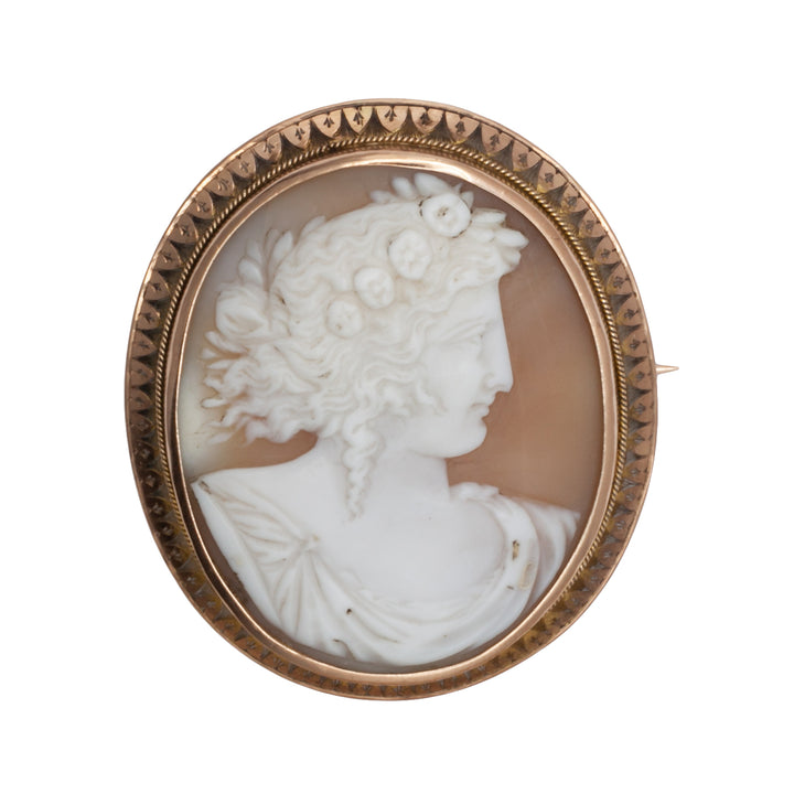 A 9ct gold cameo brooch