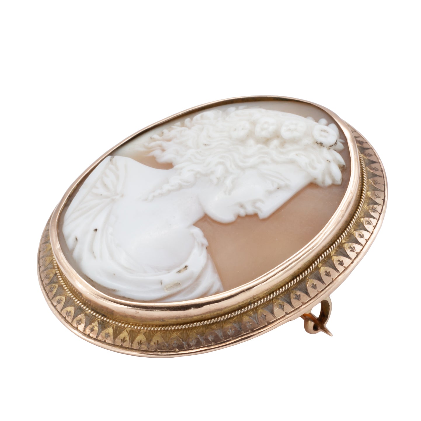 A 9ct gold cameo brooch