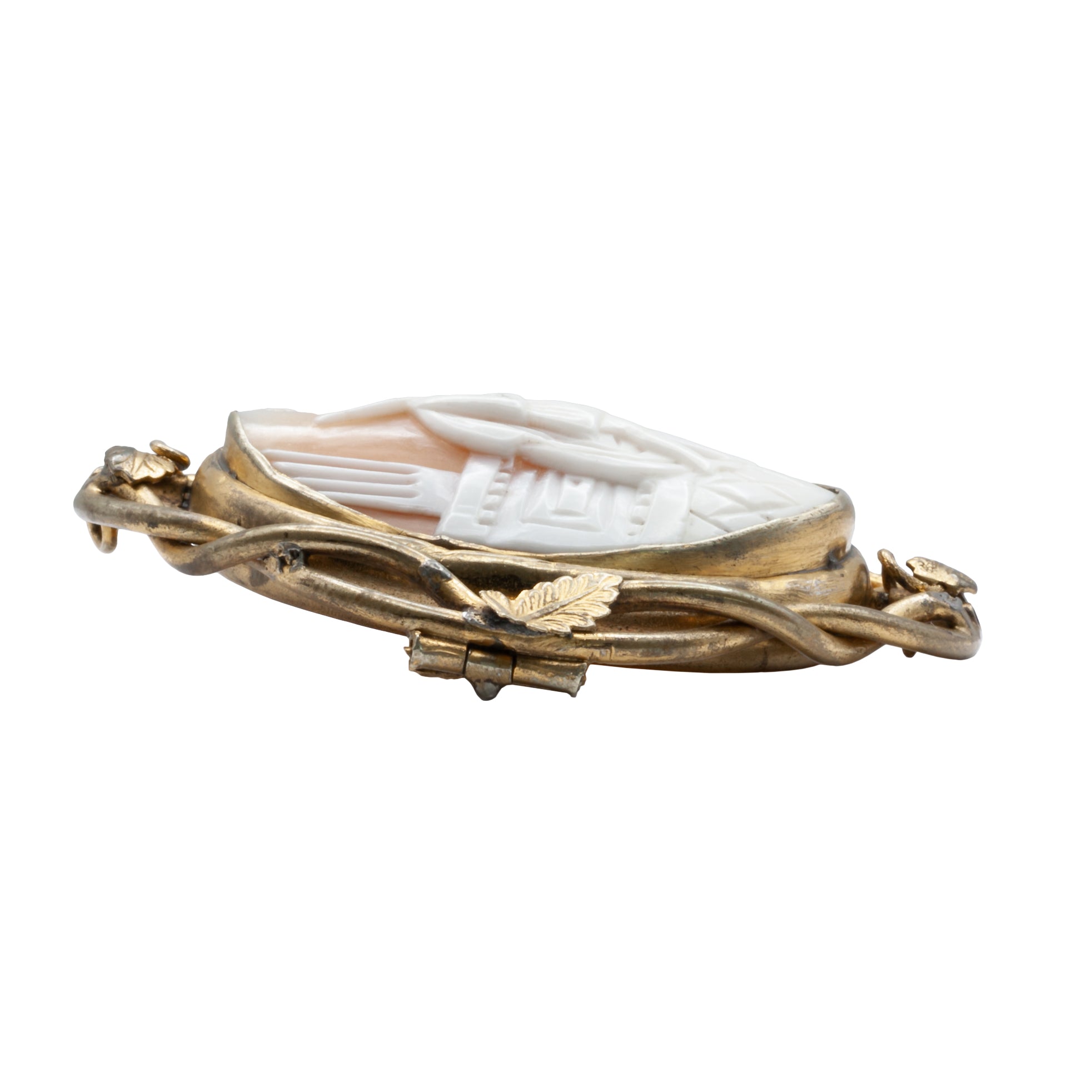 A gold plated art nouveau cameo brooch